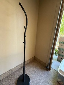 Black Metal Freestanding Coat Rack Hall Tree Stand Round Base Good