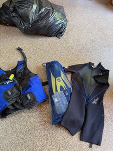 SeaQuest BCD Vest XL with Wetsuit 1314 & Small Fins Gear Lot