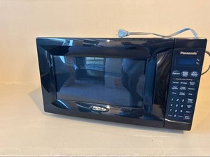 Panasonic NN-S540BF Countertop Microwave Oven Black See Photos