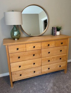 Room and Board Contemporary 8 Drawer Dresser Light Wood Finish 60 x 19 x 41