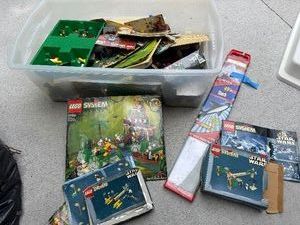 LEGO Mixed Lot Parts Manuals Baseplates w Star Wars 7151 Creator