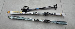 Volkl & Salomon Downhill Ski Lot w Bindings and 4 Poles