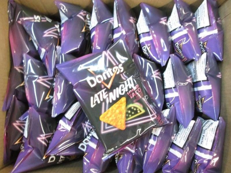 24 Doritos Late Night Loaded Taco c...