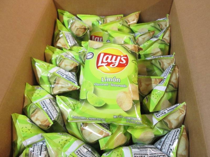 24 Lays Limon potato chips dated Fe...