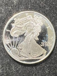HALF TROY OZ .999 FINE SILVER AMERICAN EAGLE ROUND