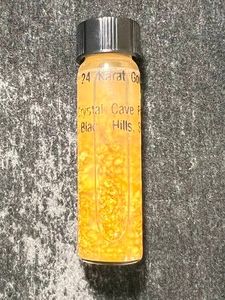 24 KARAT GOLD FLAKES CRYSTAL CAVE PARK BLACK HILLS SD