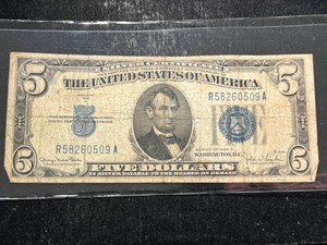 1934D US BLUE SEAL $5 SILVER CERTIFICATE
