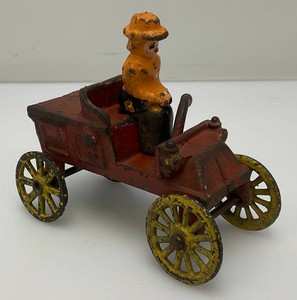 1902-1919 Kenton Toys Cast Iron Car With Driver