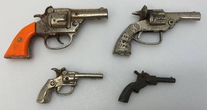 Vintage Collectible Toy Cap Guns Including Gene Autry And More (Some need Work)