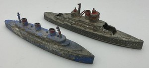 Vintage Misc. Collectible Tootsie Toy Miniature Metal Ships (Missing Wheels) 6