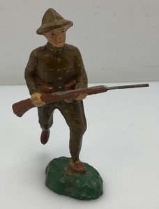 Antique Miniature TRICO Soldier Figure 4 34 Tall  Very Cool (Foot And Neck Has Crack But Common)