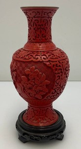 Vintage Chinese Cinnabar Red Lacquer Vase On Stand 7