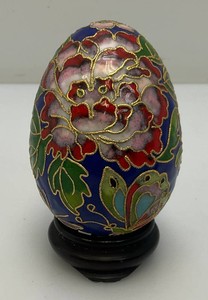 Vintage Chinese Floral Cloisonne Enameled 3 12 Egg With Stand