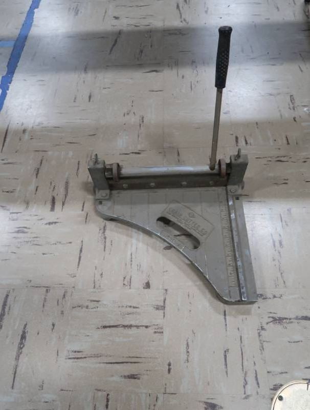 INDUSTRIAL GRADE FLOORING CUTTER for Sale in Chisholm, MN | Online