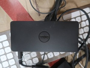 DELL DOCK SYSTEM (NO COMPUTER MONITOR) Lots 81-88 all missing monitors (dell)