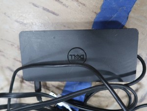 DELL DOCK SYSTEM (NO COMPUTER MONITOR DUE TO SCHOOLBREAK IN)