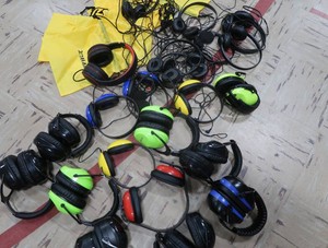 MISC LOT OF HEADPHONES AND EARMUFFS