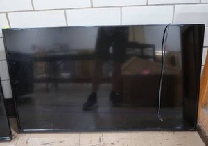 48 VIZIO TV