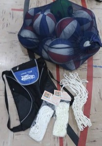 BAG OF SMALLER BALLS & SCORING NETS