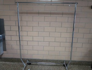MOVABLE METAL RACK