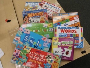 MISC LOT OF SCHOOL GAMESPUZZLES