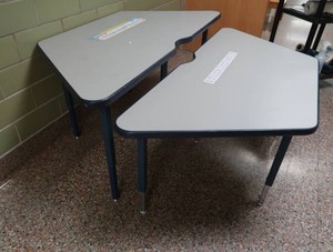 2 TABLES