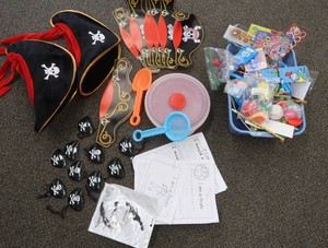 PIRATE PARTY LOT & PRIZES