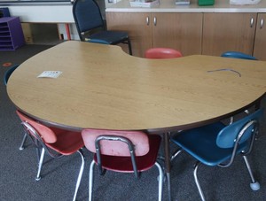 OVERSIZED HEAVY KIDNEY SHAPED TABLE AND 7 CHAIRS