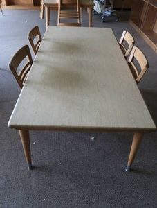 SOLID OAK RECTANGULAR TABLE AND 4 SOLID OAK CHAIRS