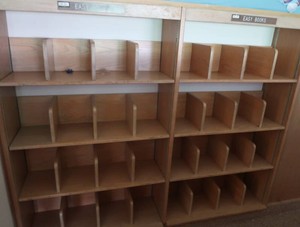 16 WOODEN BOOK DIVIDERSSHELVES