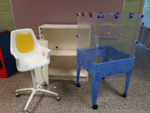 VINTAGE MCDONALDS HEIGHT CHAIR, SHELF AND OBSERVATION STATION
