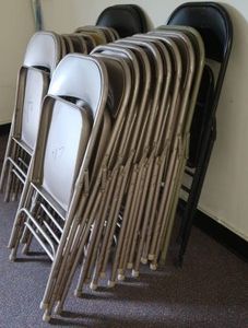 20 METAL FOLDING CHAIRS
