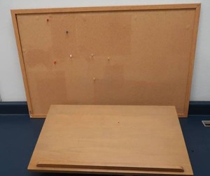 TABLE TOP PODIUM AND CORK BOARD