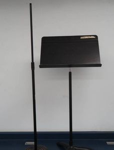 2 MUSIC STANDS