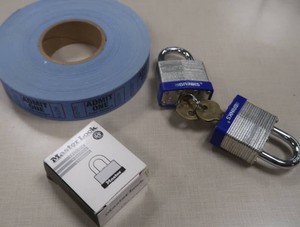 LOCK&KEYS, AND TICKET ROLL