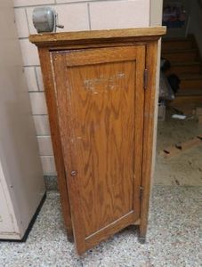 CUTE WOODEN SHELFCABINET