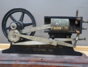 RARE ANTIQUE PISTON STEAMPUNK ENGINE