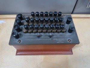 DEEP CHERRY WOOD RESISTANCE BOX