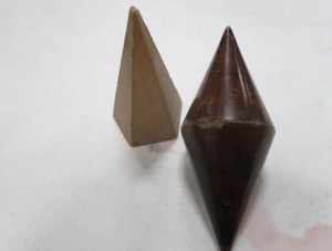 2 WOODEN SCIENCE TOOLS