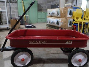 RADIOFLYER RED WAGON