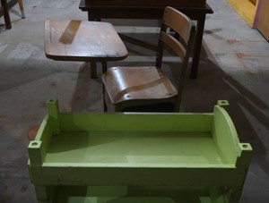VINTAGE WOODEN DESK AND WOODEN BABY DOLL CARRIAGE
