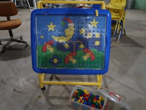 EARLY LEARNING EDUCATIONAL SUPER PEG BOARD