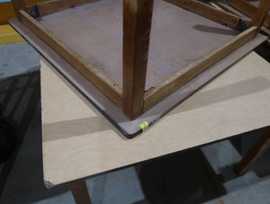 2 SQUARE TABLES