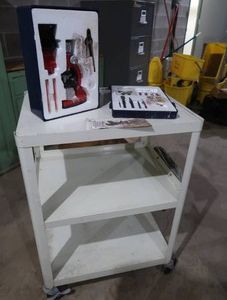 MICROSCOPE ON NICE METAL ROLLY CART