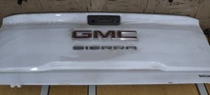 NEW GMC SIERRA TAILGATE