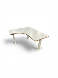 Knoll L Sit-Stand Power Desk Retails for $3177