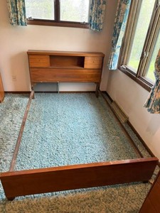 MCM Style Bed Set with Headboard, Footboard & Metal Rails