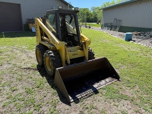 Skid Steer Loader - Gehl 4625 SX With Bucket