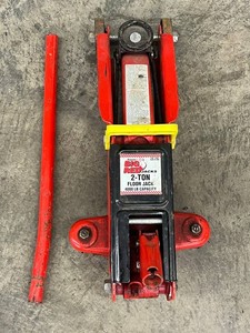 Floor Jack - Torin Big Red T82002 2-Ton 4000 Lb Capacity