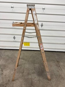 Ladder - Werner W336 6 Ft Type III Household
